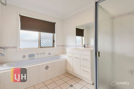 Property photo of 8 Blake Close McDowall QLD 4053