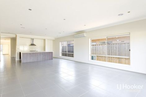 Property photo of 12 Seafarer Way Point Cook VIC 3030