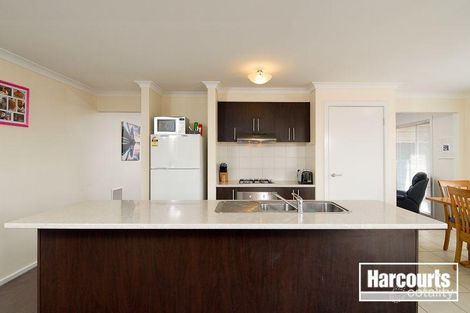Property photo of 2 Ella Paige Place Carrum Downs VIC 3201