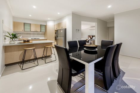 Property photo of 10 Kirren Close Cranbourne VIC 3977