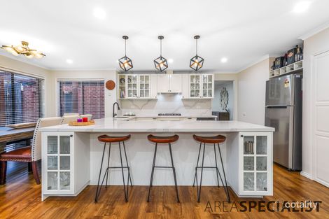 Property photo of 10 Red Oak Terrace Lyndhurst VIC 3975