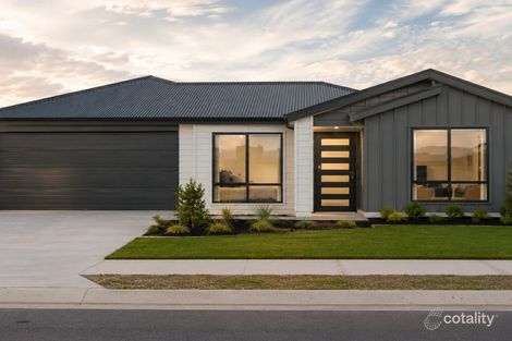 22 Taylor St, Russell Island, QLD 4184