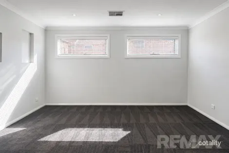 Property photo of 2/2 Clarence Place Tatton NSW 2650