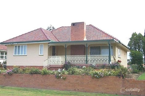 28 Pangeza St, Stafford Heights, QLD 4053