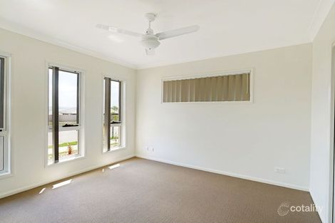 Property photo of 40 Richards Loop Oran Park NSW 2570