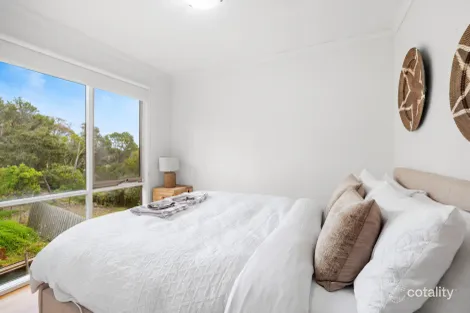 Property photo of 57 Kalimna Crescent Rye VIC 3941