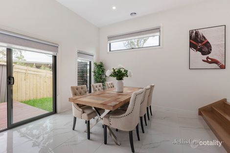 Property photo of 6/39 Wooddale Grove Donvale VIC 3111