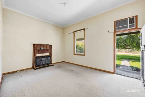 Property photo of 6 Gum Tree Grove Munro VIC 3862