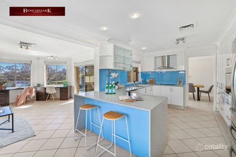 Property photo of 33 Fernleaf Court Wattle Grove NSW 2173