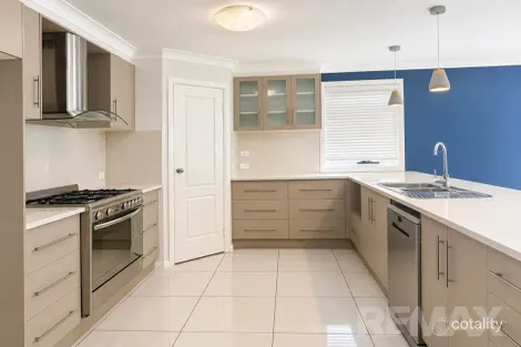 Property photo of 2/2 Clarence Place Tatton NSW 2650