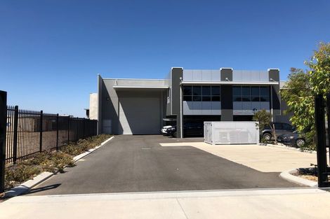 2/6 Fellowship Rd, Gnangara, WA 6077