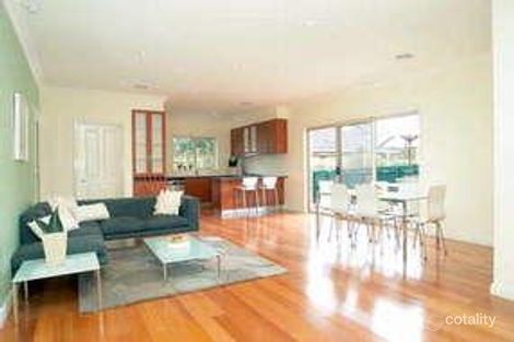 Property photo of 2/21 Pamay Road Mount Waverley VIC 3149