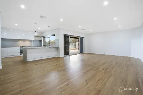 Property photo of 3 Dartnell Crescent Wodonga VIC 3690