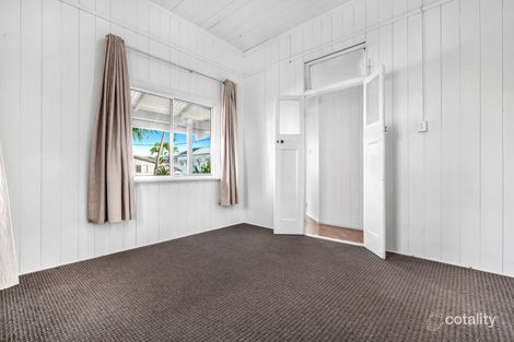 Property photo of 29 Pine Street Wynnum QLD 4178