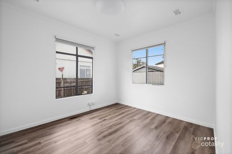 Property photo of 20 Brunei Crescent Heidelberg West VIC 3081