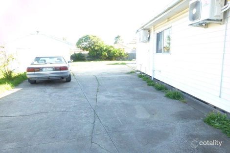 Property photo of 76 Corrigan Avenue Brooklyn VIC 3012