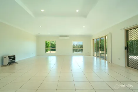 Property photo of 13 Berghofer Drive Highfields QLD 4352