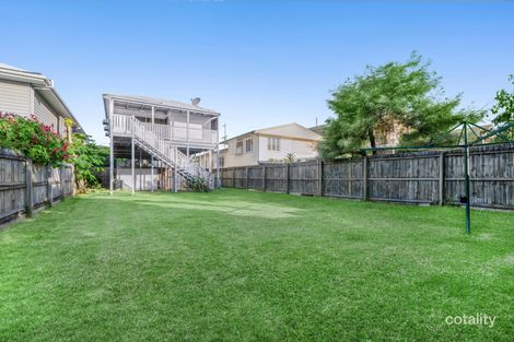 Property photo of 29 Pine Street Wynnum QLD 4178
