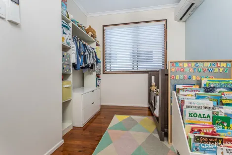 Property photo of 39 Burralong Street Deagon QLD 4017