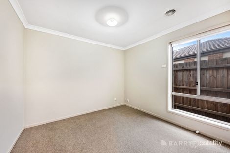 Property photo of 5 Froggitts Lane Werribee VIC 3030