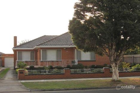 Property photo of 2 Albert Avenue Springvale VIC 3171