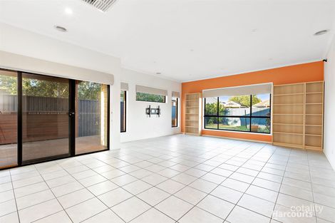 Property photo of 16 Radiata Circuit Pakenham VIC 3810