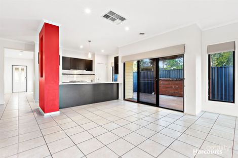Property photo of 16 Radiata Circuit Pakenham VIC 3810