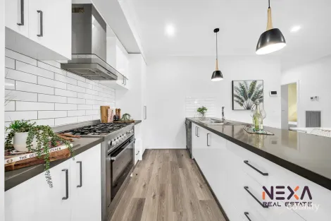 Property photo of 18 Cesidio Drive Wollert VIC 3750