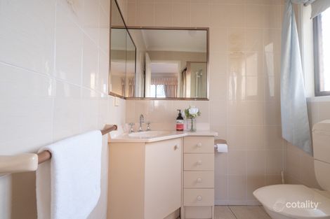 Property photo of 2 Helen Court Broadbeach Waters QLD 4218