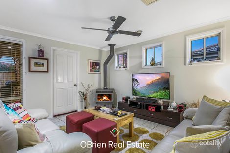 Property photo of 70 Manna Gum Drive Pakenham VIC 3810