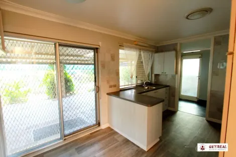Property photo of 215 Knutsford Avenue Kewdale WA 6105