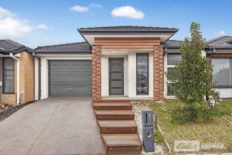 Property photo of 51 Stanmore Crescent Wyndham Vale VIC 3024