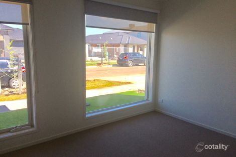 Property photo of 35 Yosemite Street Truganina VIC 3029