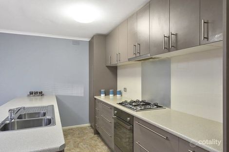 Property photo of 6 Amalfi Drive Endeavour Hills VIC 3802