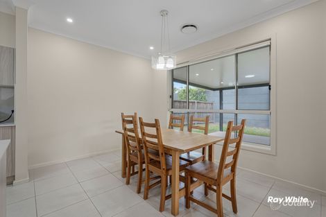 Property photo of 40 Pimlico Crescent Colebee NSW 2761