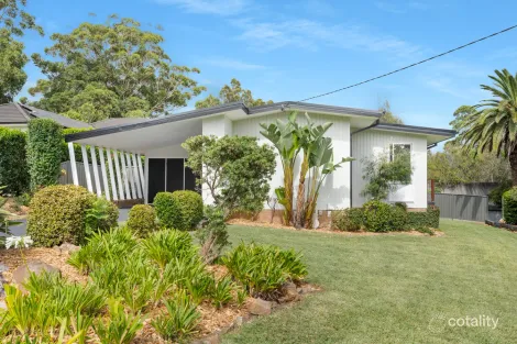 Property photo of 4 Phillips Crescent Mangerton NSW 2500