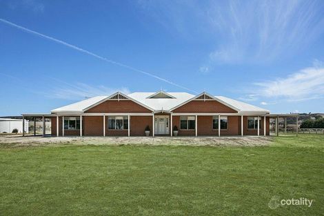 355 Mchargs Rd, Willowmavin, VIC 3764