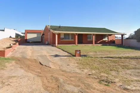 2 Whelan St, Port Denison, WA 6525
