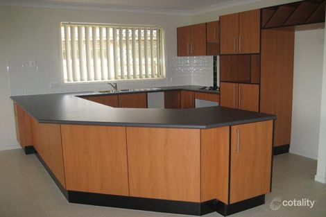 Property photo of 10 Cranberrie Crescent Pimpama QLD 4209