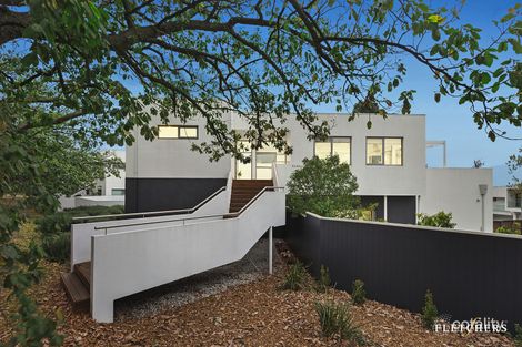 Property photo of 8 Linnaker Place Kew VIC 3101