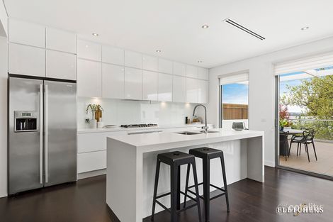 Property photo of 8 Linnaker Place Kew VIC 3101