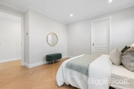 Property photo of 13 Winston Drive Doncaster VIC 3108