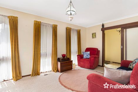 Property photo of 19 Zina Grove Mooroolbark VIC 3138
