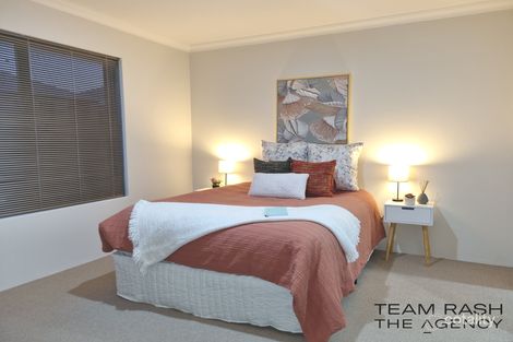 Property photo of 11 Jedburgh Loop Sinagra WA 6065