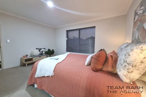 Property photo of 11 Jedburgh Loop Sinagra WA 6065