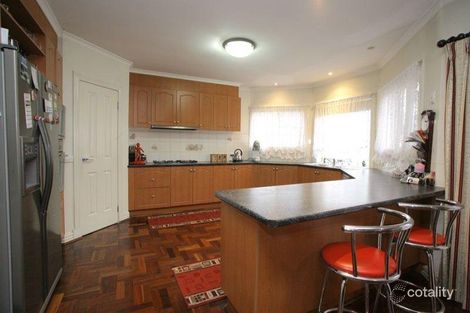 Property photo of 100 Hinrichsen Drive Hallam VIC 3803