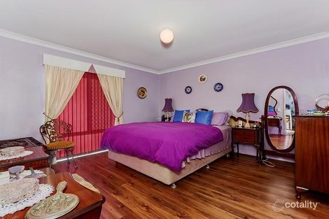 Property photo of 3 Hillside Road Mount Richon WA 6112