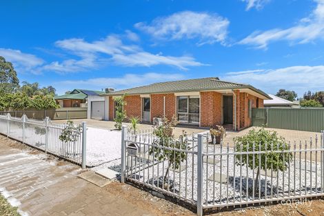 Property photo of 1 Laurel Crescent Parafield Gardens SA 5107