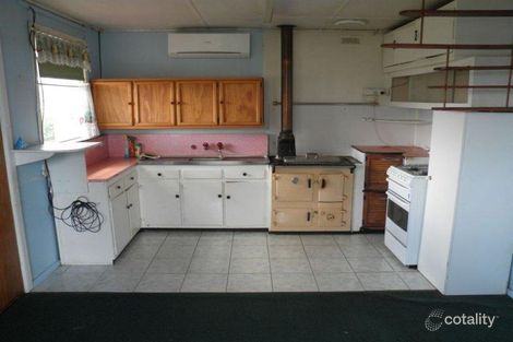 Property photo of 8 Seaward Street McLoughlins Beach VIC 3874