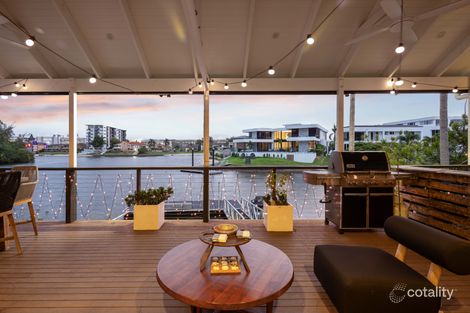 Property photo of 2 Merrimac Boulevard Broadbeach Waters QLD 4218